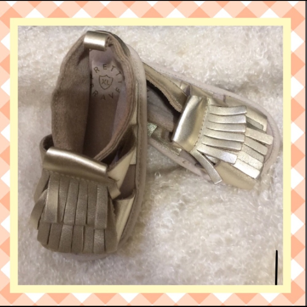 Pretty Brave girl’s gold shoes moccasins NEW. No box